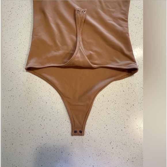 Abercrombie Double Layered
Seamless Scuba Tan Bodysuit - Picture 5 of 6